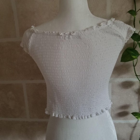 Brandy Melville Charlene Crop Top Small - Picture 2 of 9